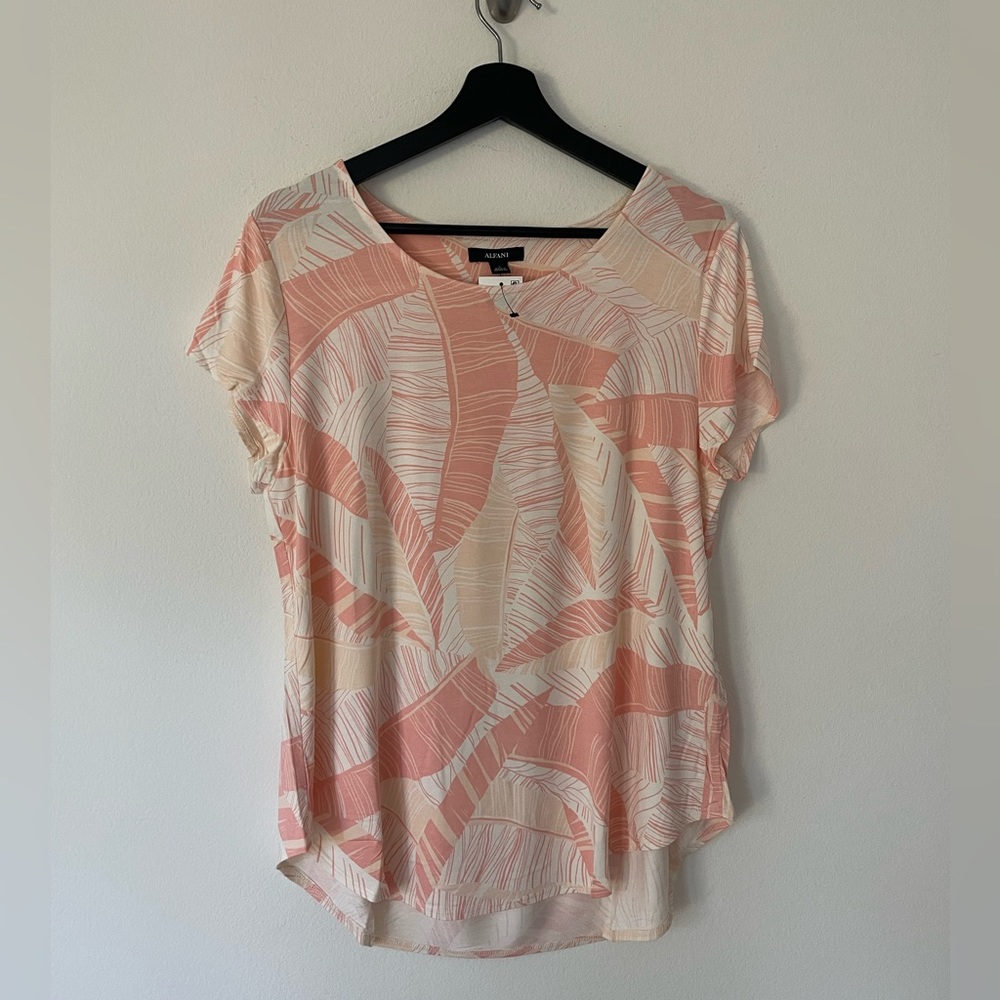 ALFANI STRIPED ROUNDED-HEM TOP CLEAN PALM L